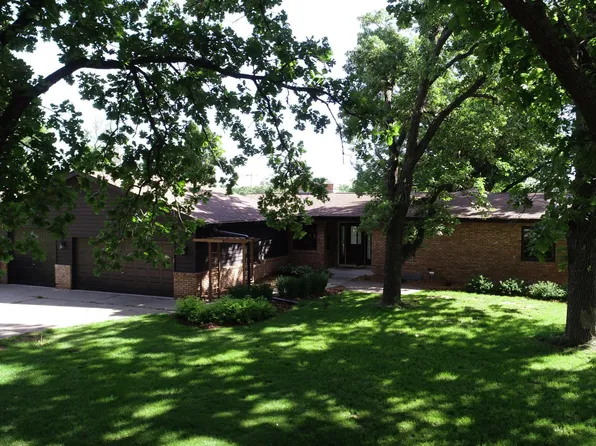 725 Bradford Ave, Champlin, MN 55316