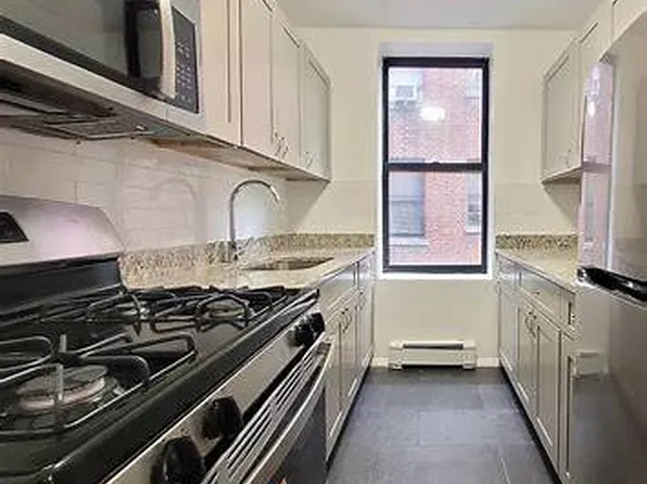 675 Walton Avenue image 1 of 5