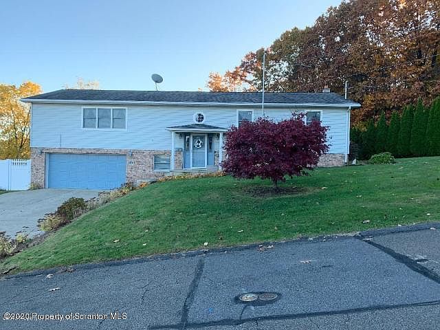 1st image of 811 Beechwood Dr