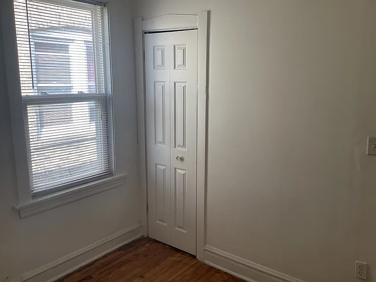 1645 N McVicker Ave #2 — Photo 7
