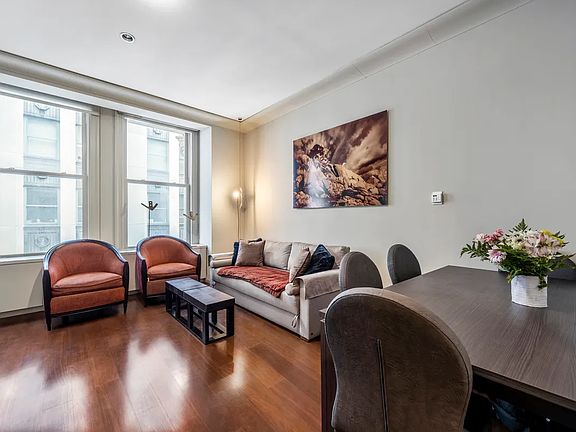 2nd image of 55 Wall St APT 720