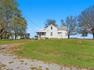 3037 Blumberg Rd, Marine, IL 62061