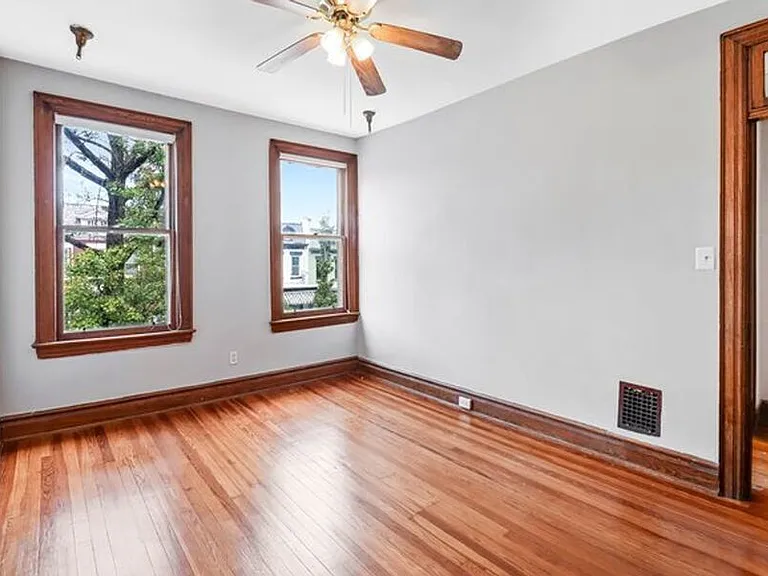 1358 Parkwood Pl NW — Photo 33