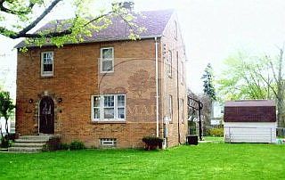 1st image of 194 Fairlawn Ave