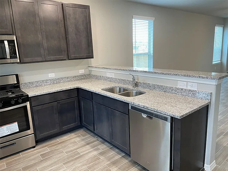 822 Redinger Ridge Dr — Photo 8