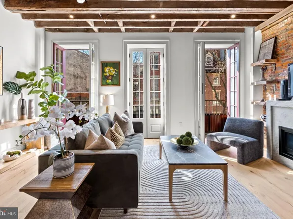 151 N 3rd St Floor 2, Philadelphia, PA 19106