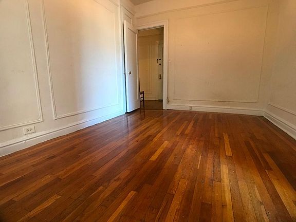 4th image of 106 Pinehurst Ave APT 21C