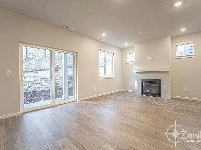 4261 S Cloverhill Way — Photo 6