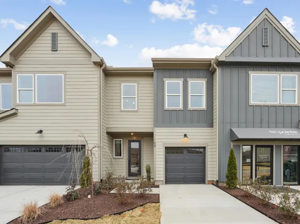 245 Oak Summit Pl, Chapel Hill, NC 27516