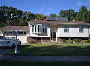 2830 Crabapple Ln, Hobart, IN 46342