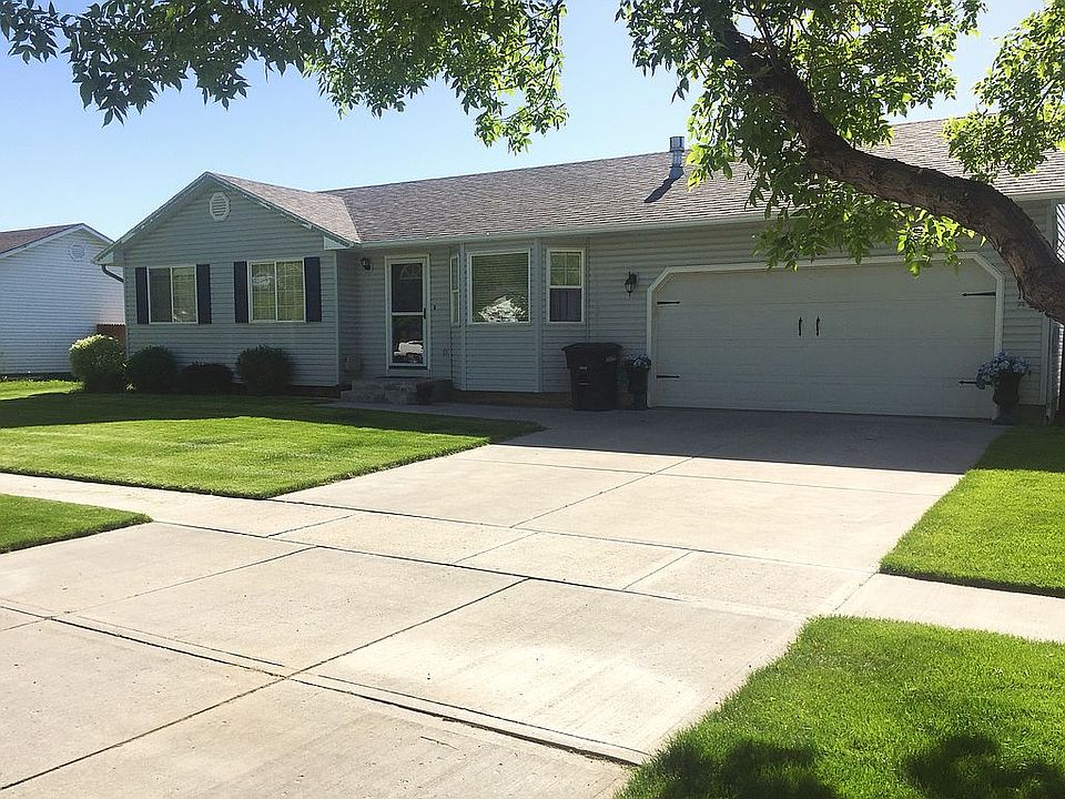 1st image of 2990 S Carolyn Ln
