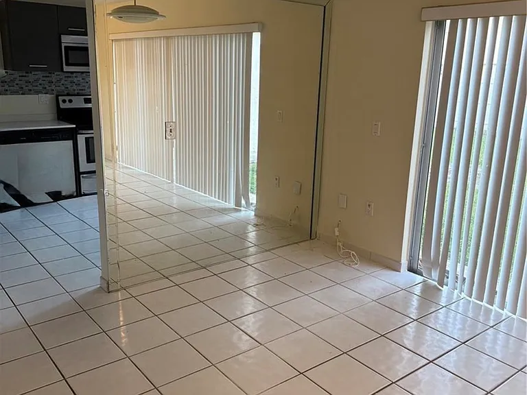 14450 SW 95th Ter — Photo 6