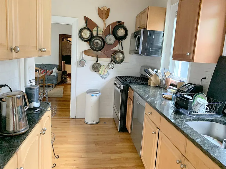 16 Chandler St #1 — Photo 2