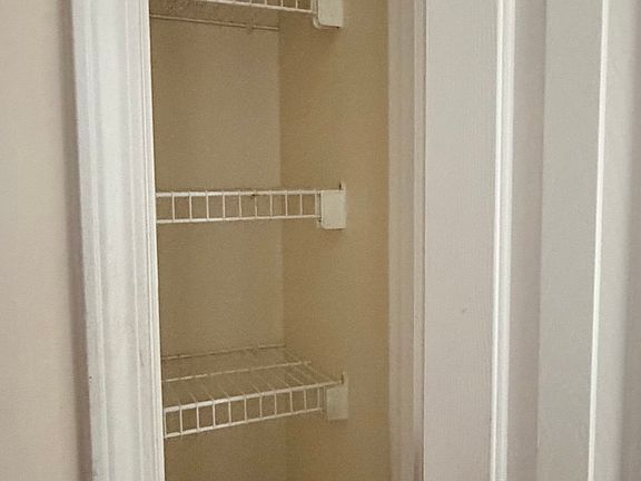 3rd image of 2037 Lennox Square Rd