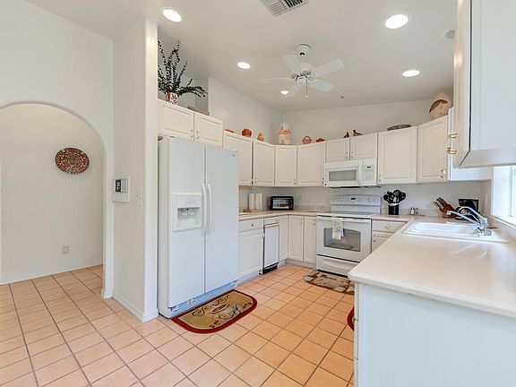 2nd image of 705 Leisure World