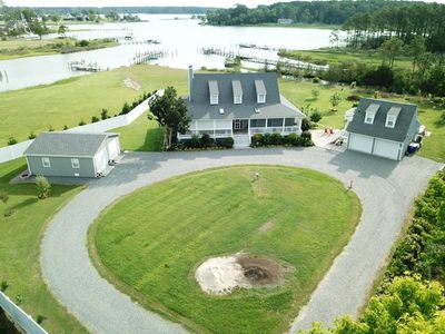 2082 Ocran Rd, White Stone, VA, 22578