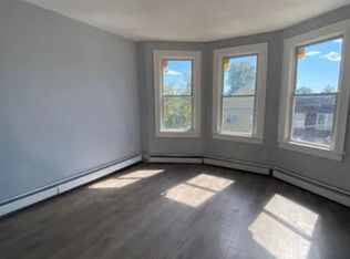 45 W 54th St APT 3, Bayonne, NJ 07002