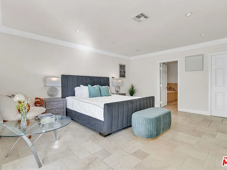2177 Summitridge Dr — Photo 24