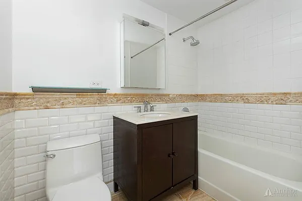 Rented by Anchor Associates | media 17