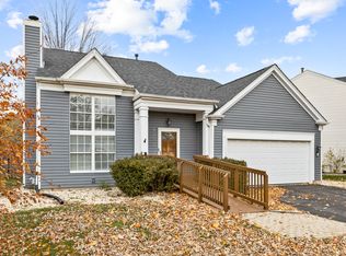 3238 Gresham Ln E, Aurora, IL 60504