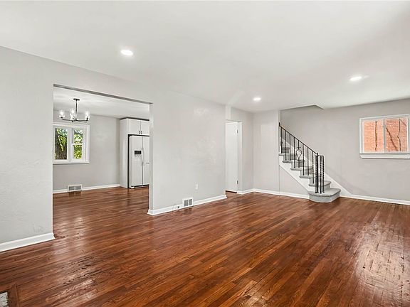 4th image of 110 Miller Ave