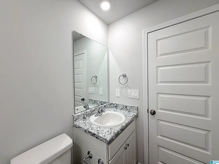 132 Challenger Way — Photo 31