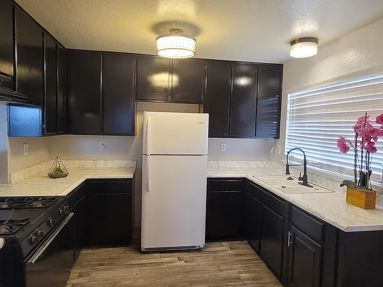 21250 Laguna Rd #5 — Photo 16