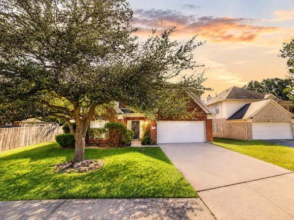 9811 Sandtown Cir, Houston, TX 77064