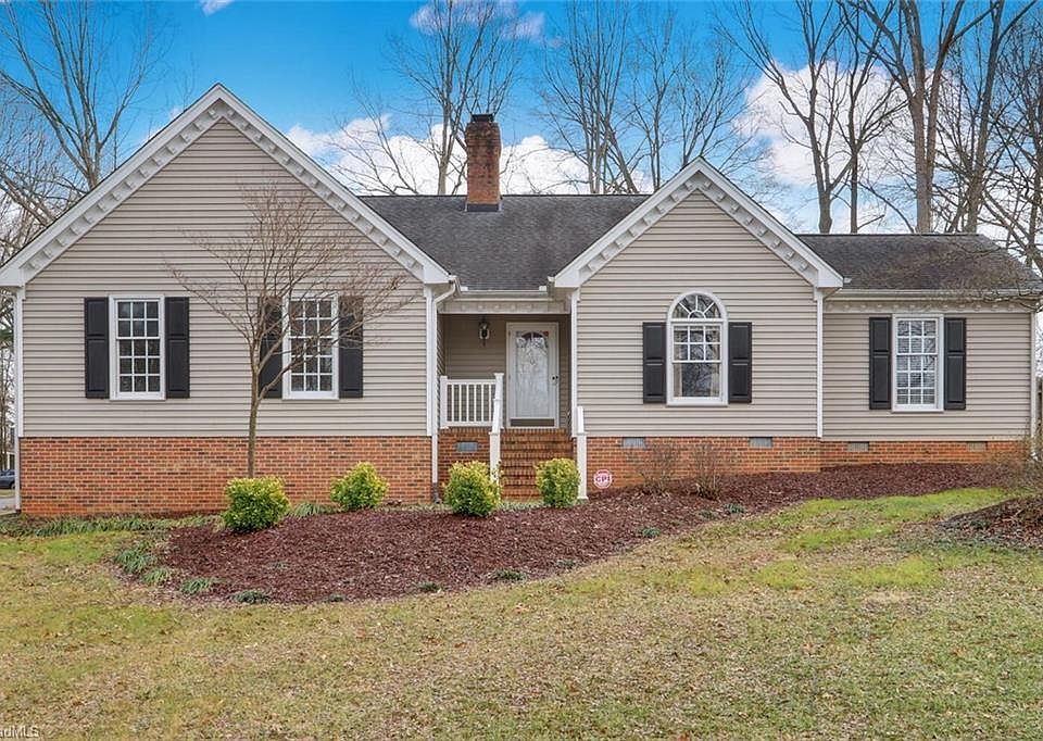1st image of 501 Brown Bark Ln
