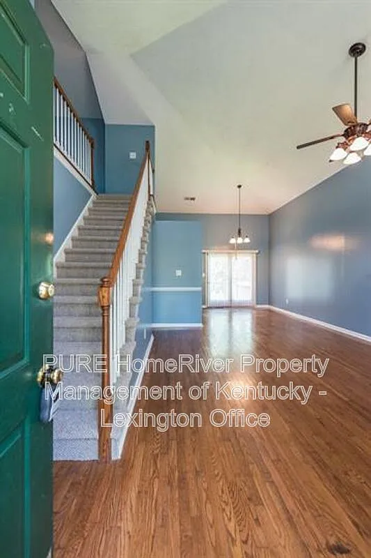 3 bed, 2.0 bath, 1586 sqft, $1,995 — Photo 2