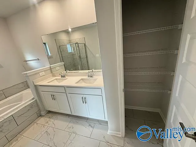 15597 Ruthie Lynn Dr — Photo 32