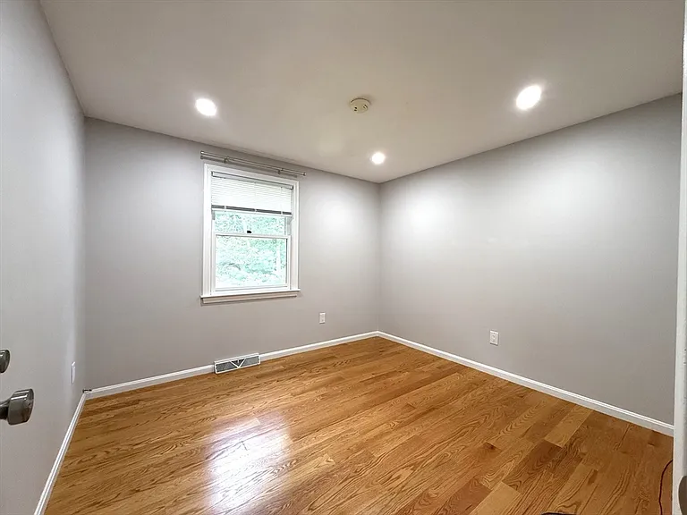 13 Westwood St #1 — Photo 23