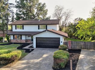 8978 Salmon Falls Dr, Sacramento, CA 95826