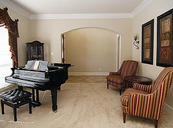5th image of 2369 Salisbury Ct