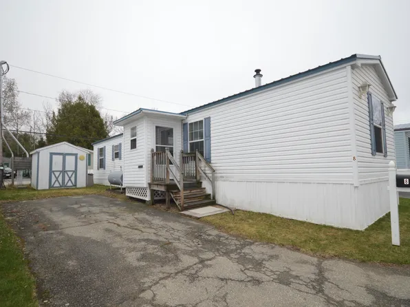 8 Ellen Drive, Holden, ME 04429