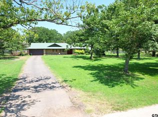 208 Walnut St, Yantis, TX 75497