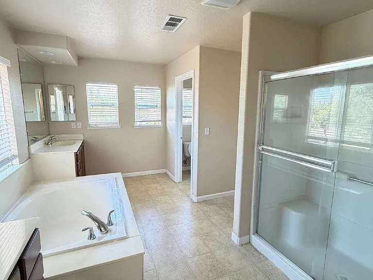 3892 Colma Ave — Photo 19