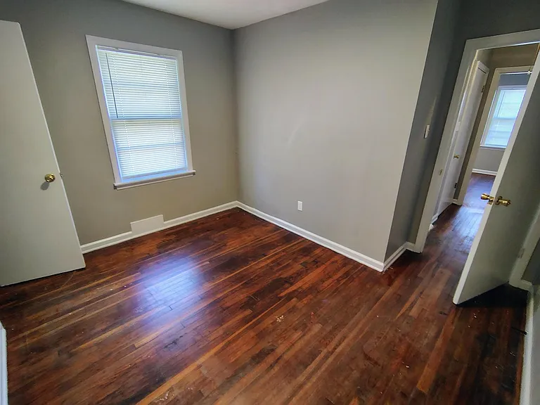 1688 Haywood Ave — Photo 7