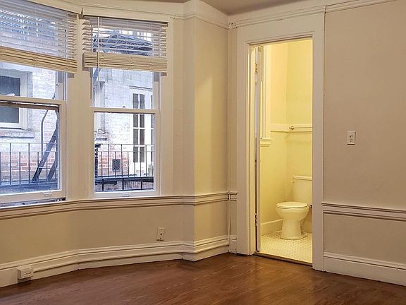 2nd image of 834 Bush St #202