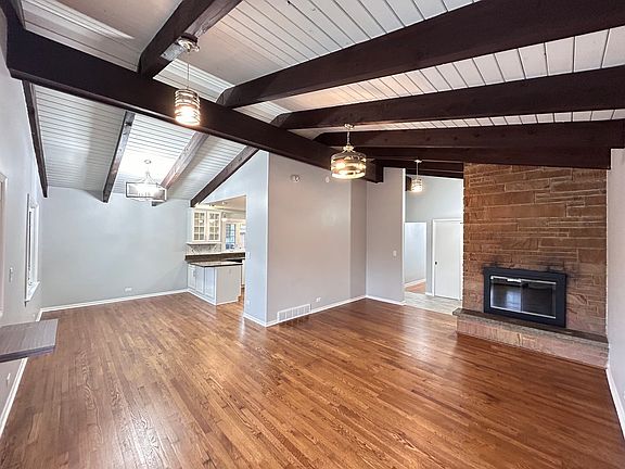 5th image of 2631 Sunnyside Ave