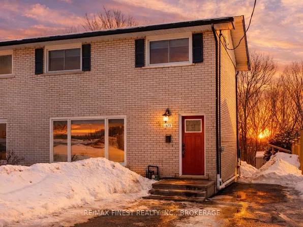 1479 Montreal St, Kingston, ON K7K 3L8