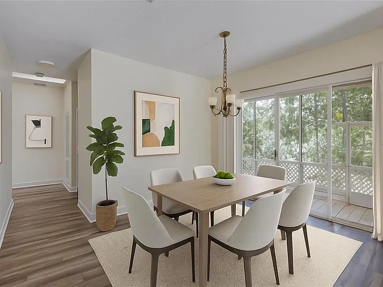 2208 Hampstead Ct — Photo 35