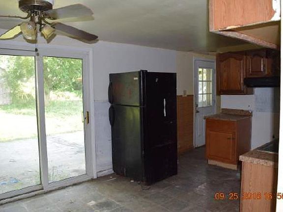 3rd image of 4355 N County Road 1000 E