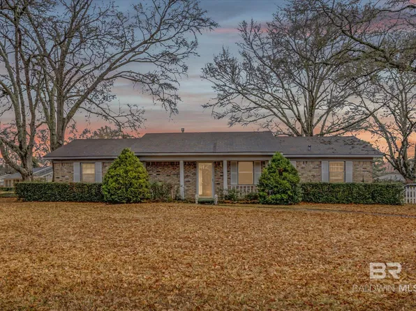 10625 Grand Ave, Grand Bay, AL 36541