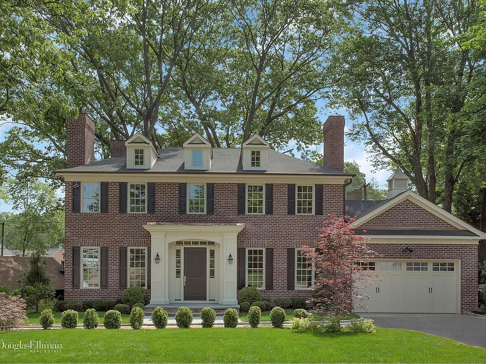 1st image of 62 Winchester Dr
