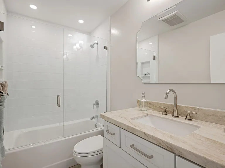 1046 Fairway Rd — Photo 16