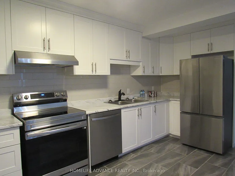 14 Graham Ave S — Photo 12