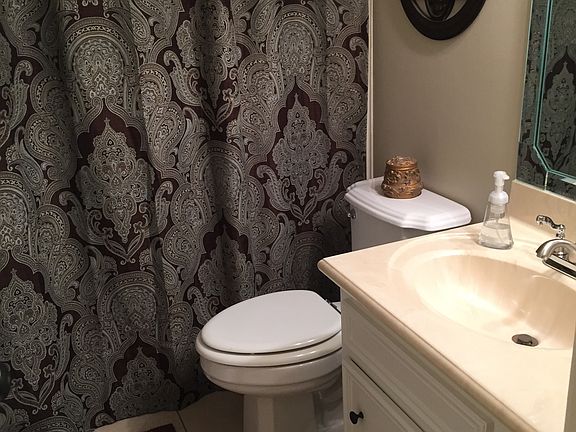 Guest bathroom
