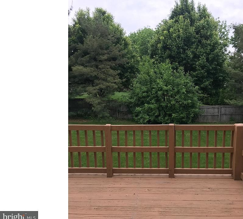2nd image of 3008 Oak Dr