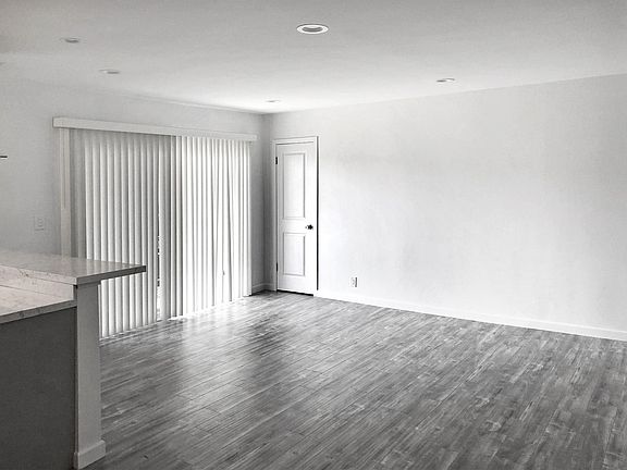 5th image of 1142 N Fuller Ave APT 7
